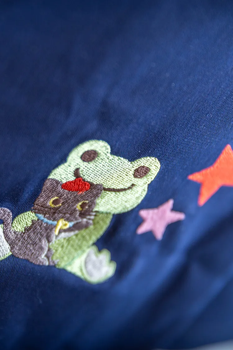 限定コラボパジャマ　ピクルス刺繍入り　※モデルは153cm